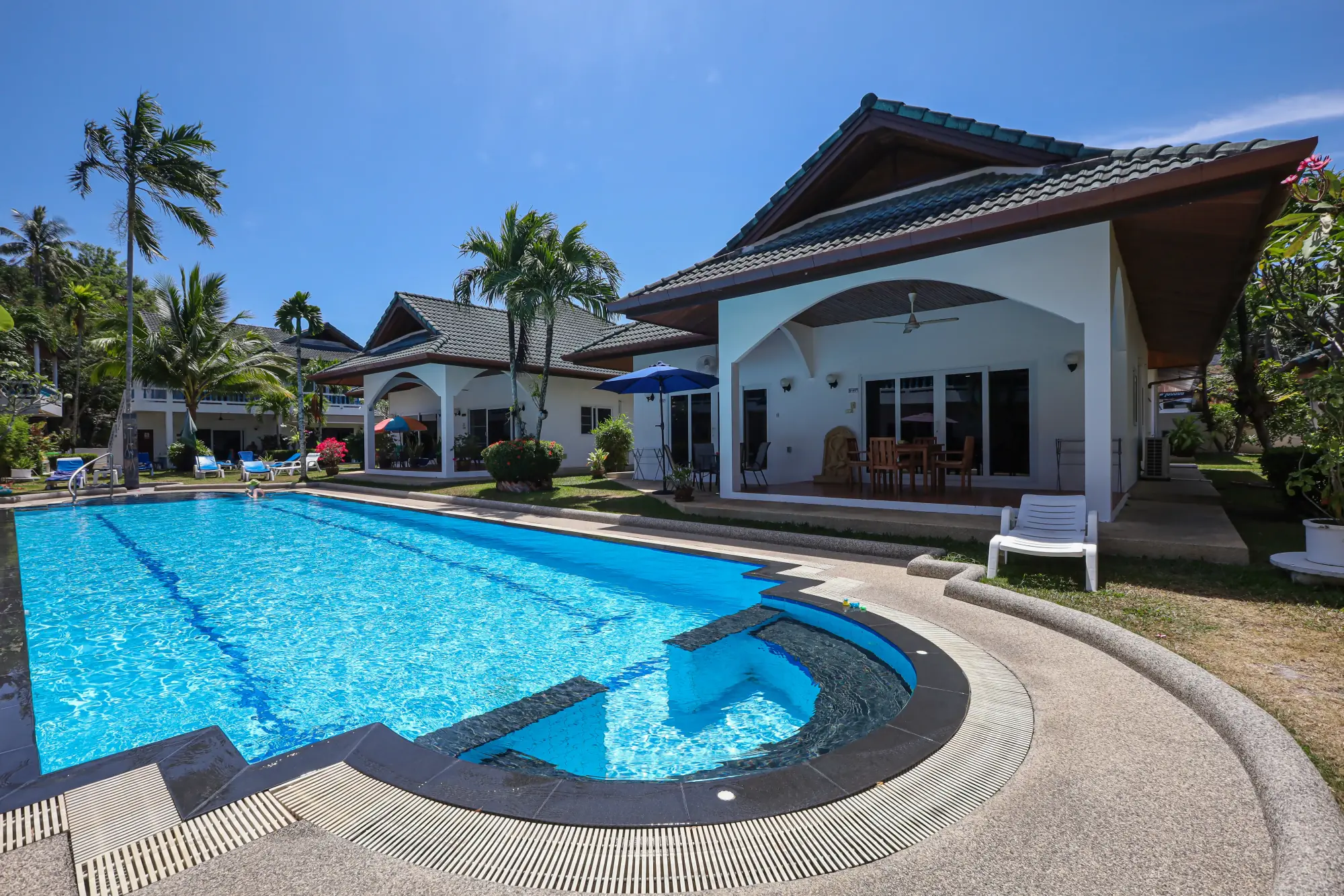 75 m² one-bedroom apartment with full kitchen and poolside terrace in Yanui